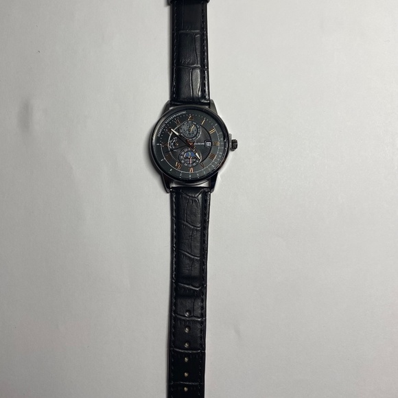 Custom Men's Minimalist Watch: Black Leather With Black Face - Picture 4 of 4